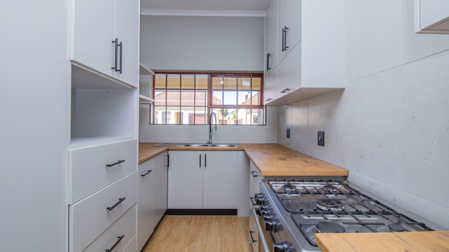 3 Bedroom Property for Sale in Sandbaai Western Cape